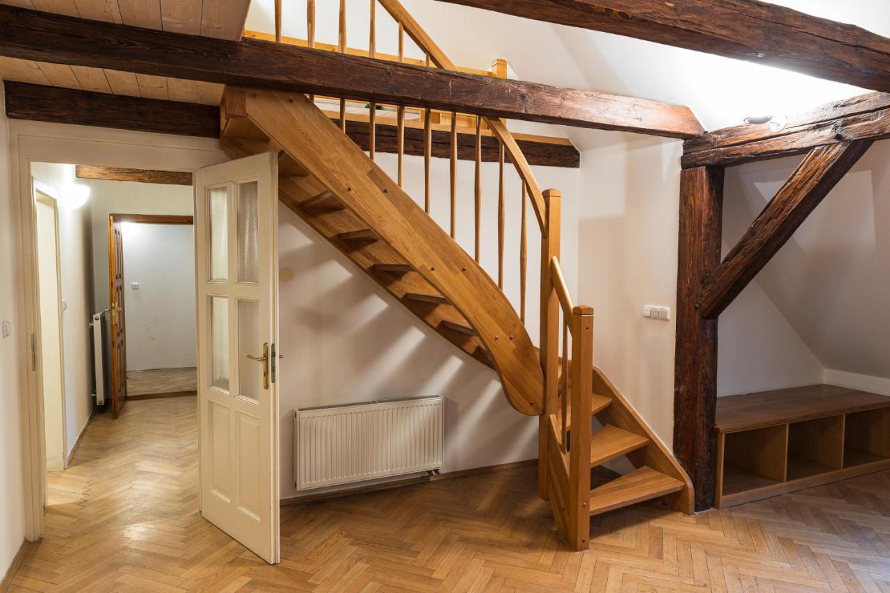 White Swan Boutique Apartments Prag Exteriör bild