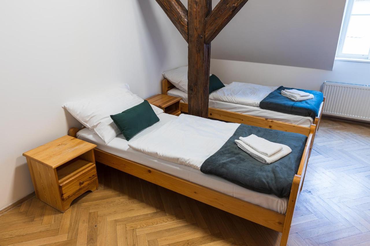 White Swan Boutique Apartments Prag Exteriör bild