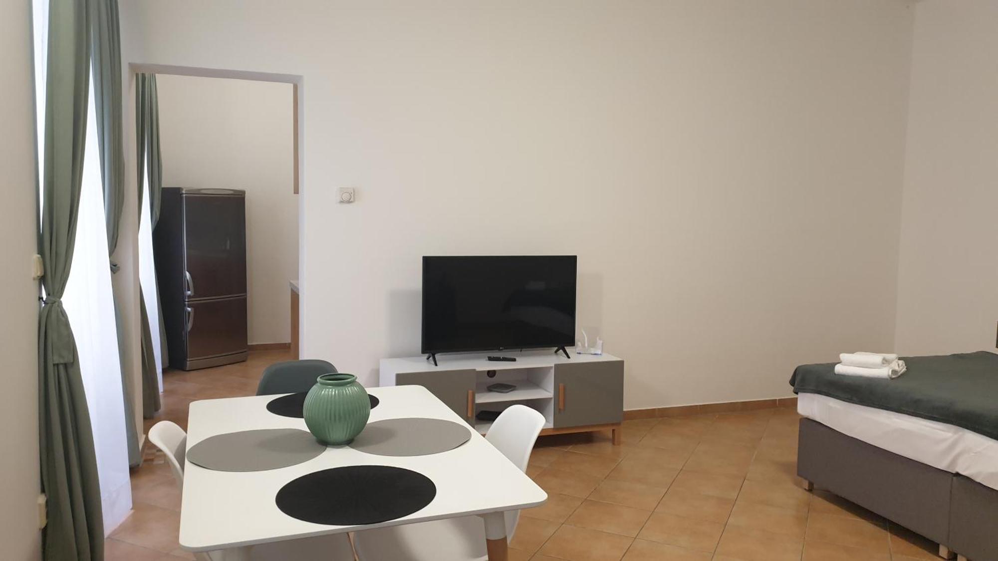 White Swan Boutique Apartments Prag Exteriör bild